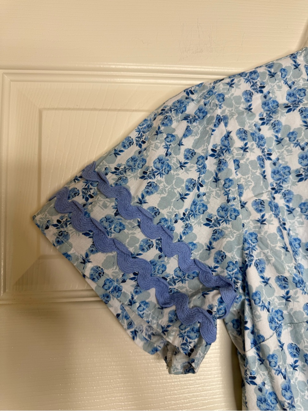 Sail to Sable Flowering Vine Flutter Sleeve Ric-Rac Midi Dress Blue Floral Sz XS - Picture 5 of 11